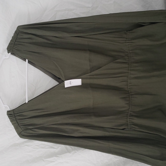 Banana Republic Tops - Banana Republic peplum top - medium